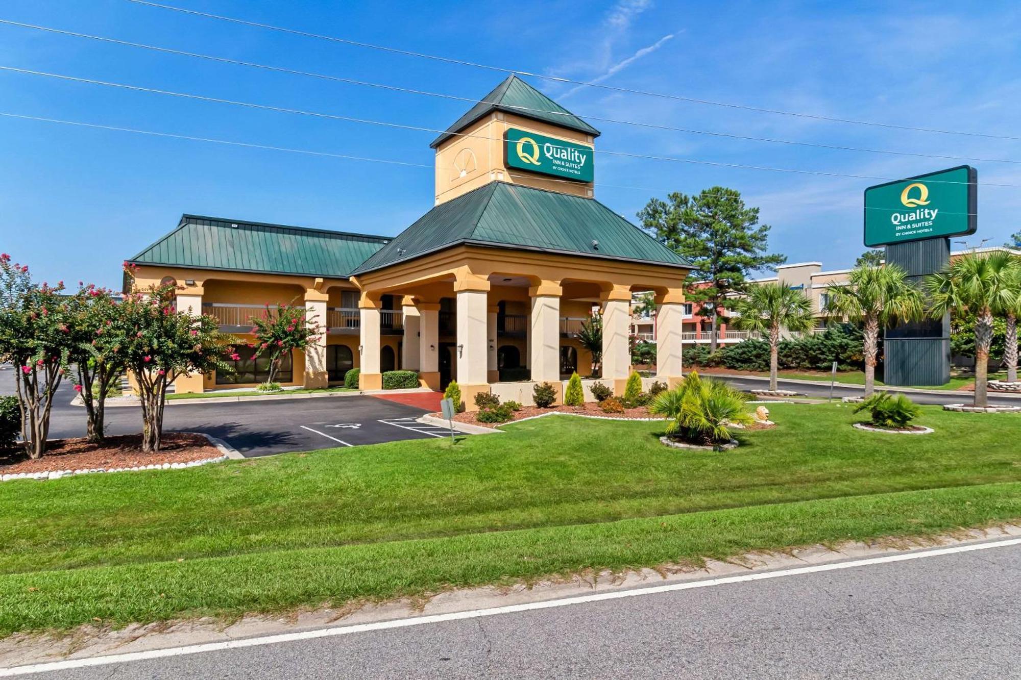Quality Inn & Suites Florence Civic Center Bagian luar foto