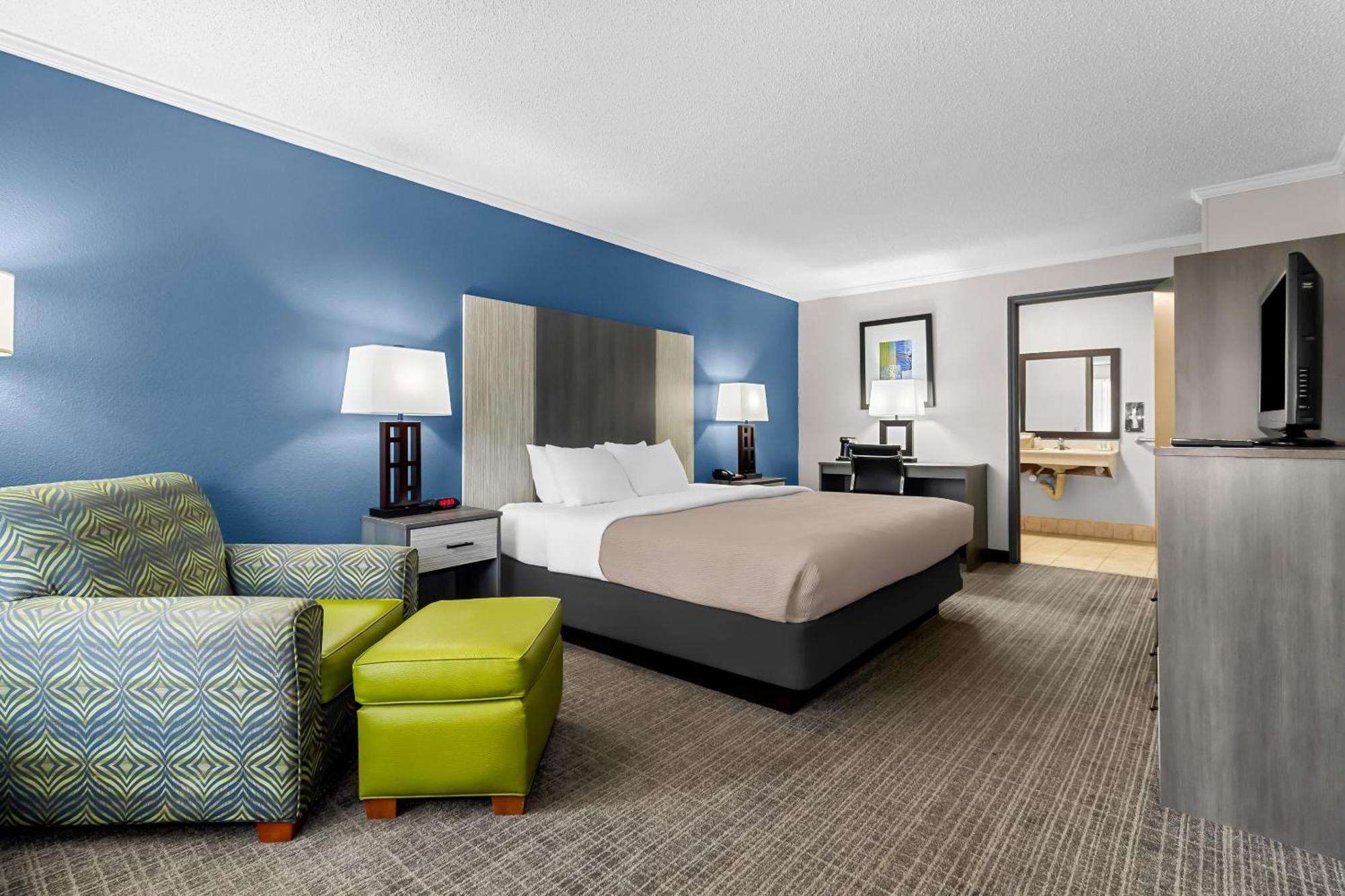 Quality Inn & Suites Florence Civic Center Bagian luar foto