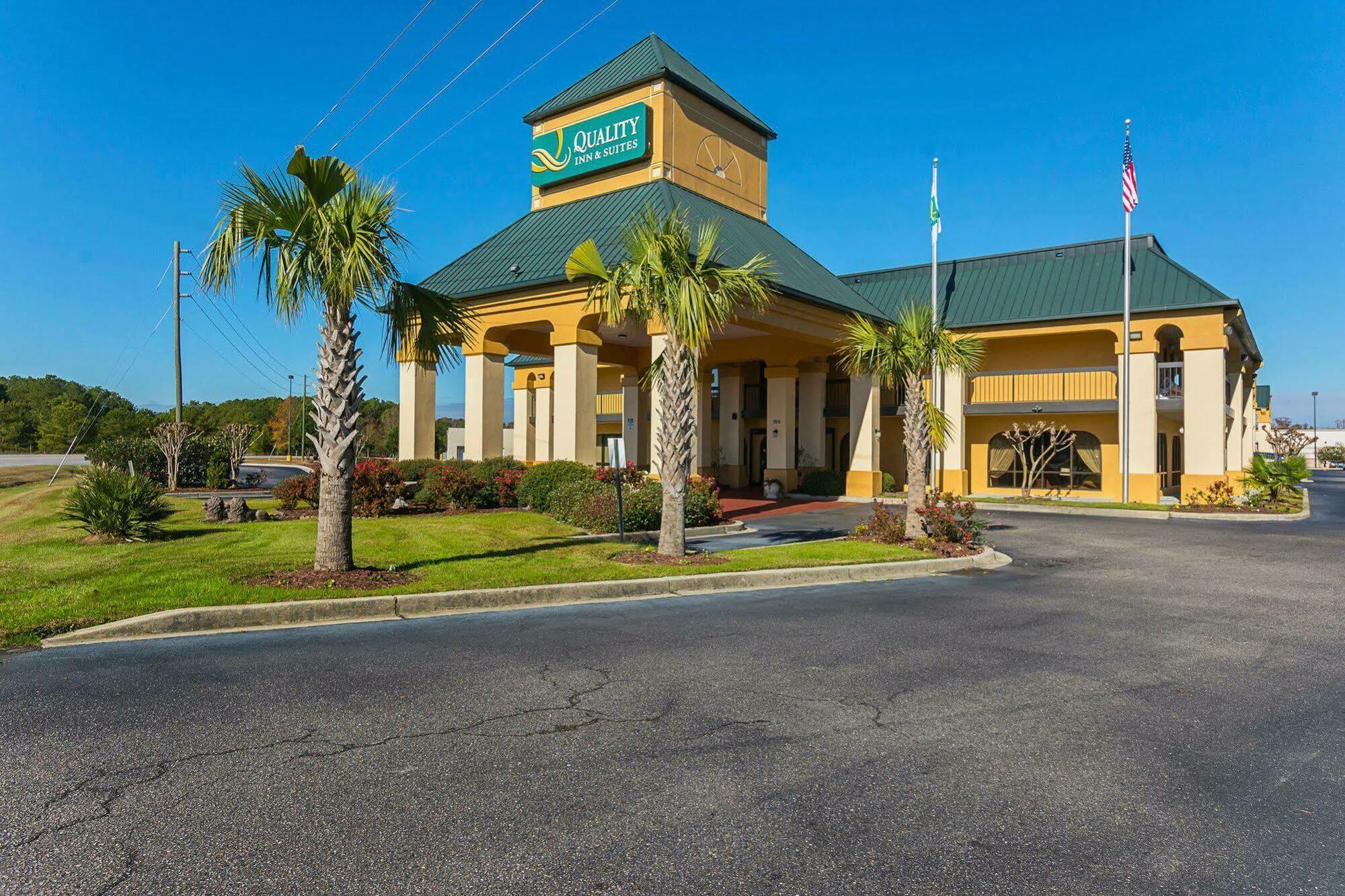 Quality Inn & Suites Florence Civic Center Bagian luar foto